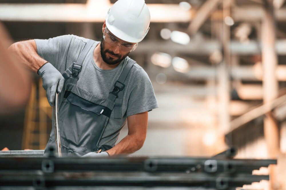 PIPEFITTER AT WORK UNION